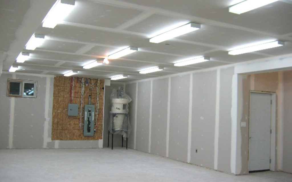 Choosing the right LED woodshop lighting for you